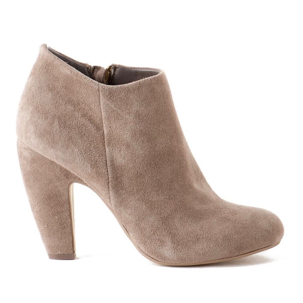 Steve Madden Penelope Bootie Taupe Suede Beige